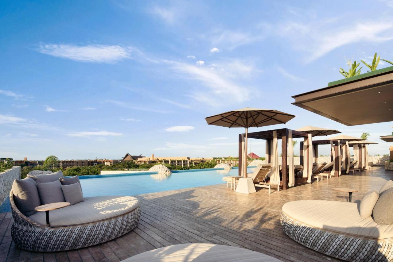 Hotel Xcaret Arte - All Parks All Fun Inclusive - Adults Only Playa del Carmen Exterior photo The rooftop pool at the hotel
